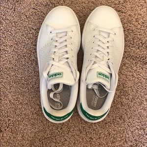 NEW ADIDAS TOO BIG FOR ME